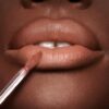 AIRBRUSH FLAWLESS LIP BLUR NUDE BLUR
