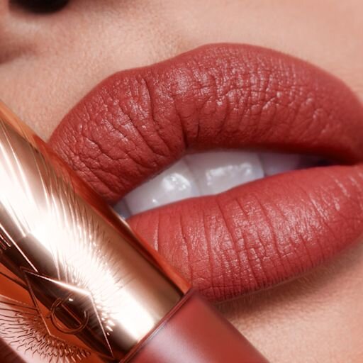 AIRBRUSH FLAWLESS LIP BLUR WALK OF NO SHAME BLUR