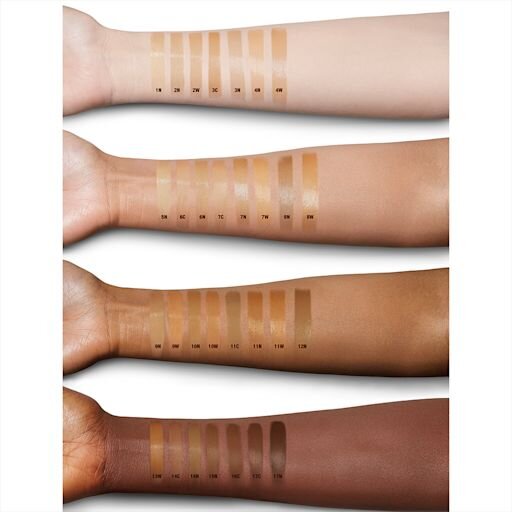 CHARLOTTE'S BEAUTIFUL SKIN GLOW KIT MAGICAL SAVINGS