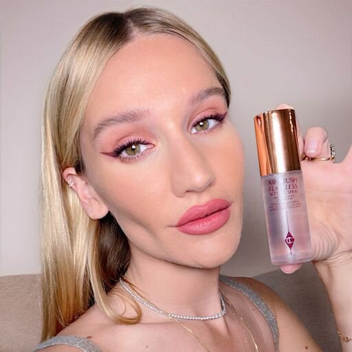 CHARLOTTE’S AWARD-WINNING COMPLEXION TRIO SKINCARE & MAKEUP KIT