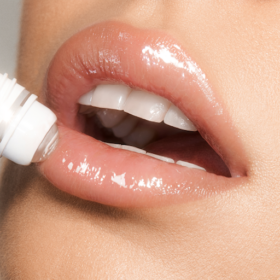 CHARLOTTE’S MAGIC LIP OIL CRYSTAL ELIXIR ORIGINAL