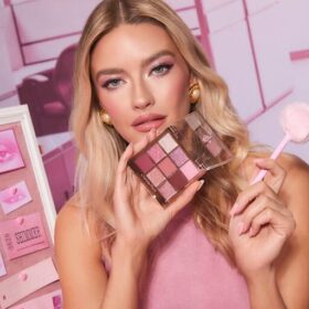 CHARLOTTE’S PALETTE OF BEAUTIFYING EYE TRENDS PINK LOVE