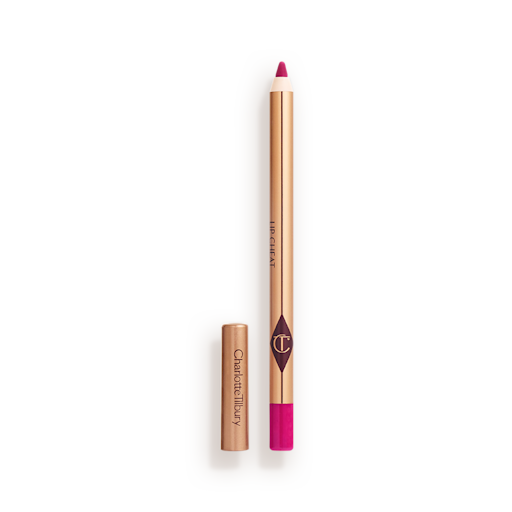 LIP CHEAT THE QUEEN